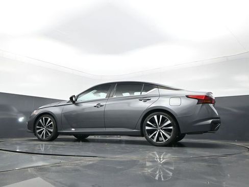 Used 2020 Nissan Altima 2.5 SR FWD image 24