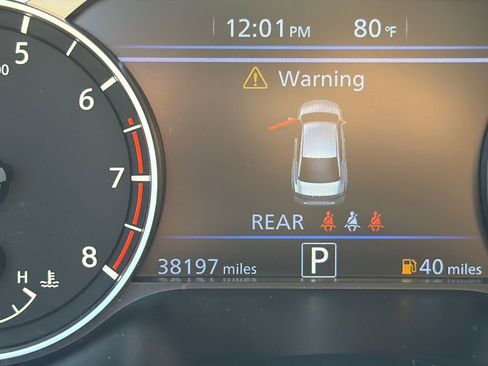Used 2025 Nissan Altima 2.5 SV FWD image 27