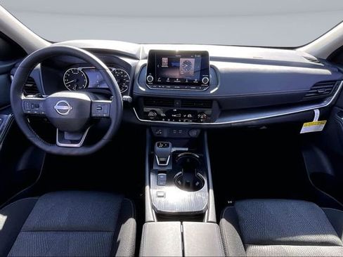 New 2026 Nissan Rogue SV FWD image 5