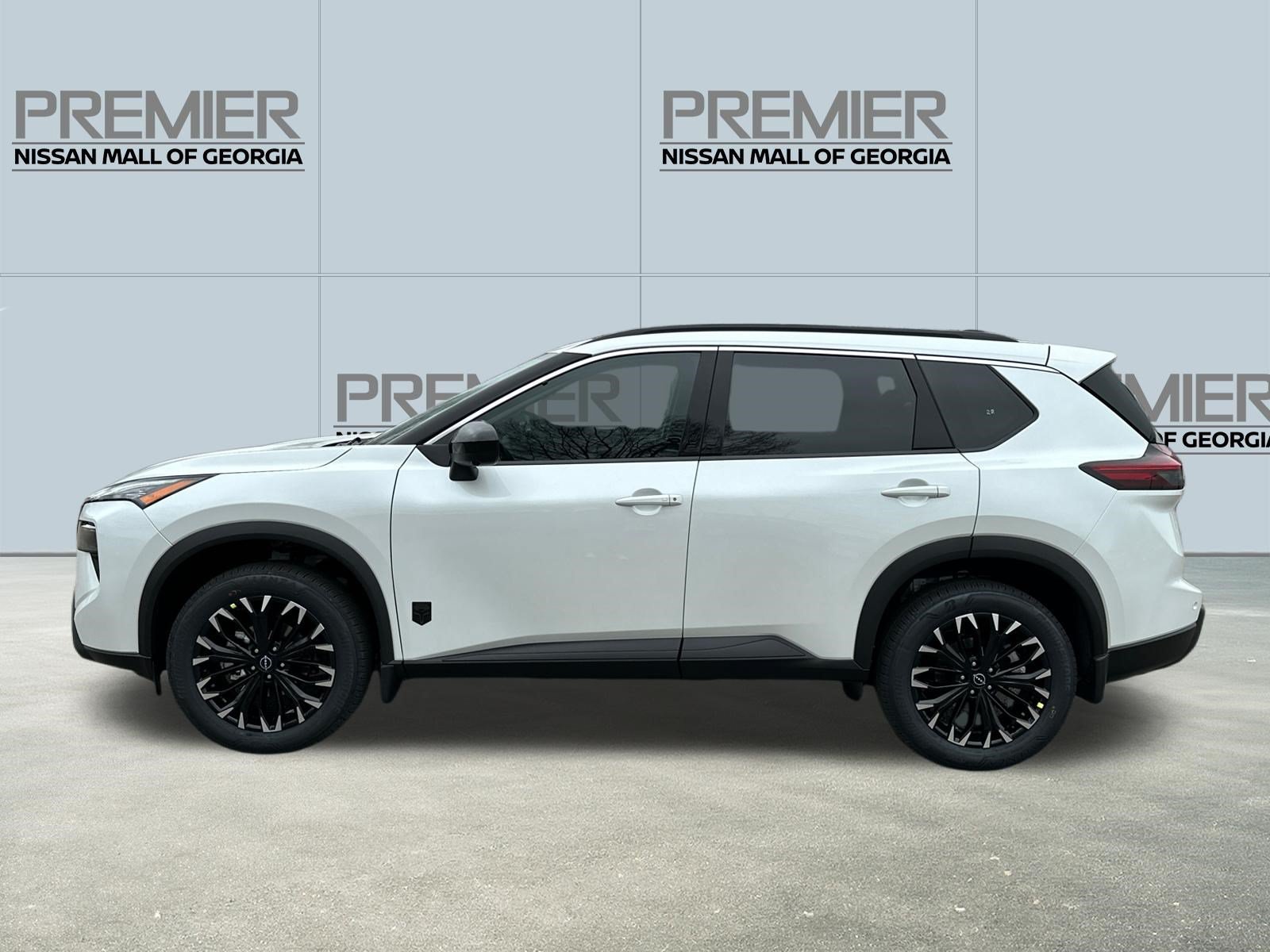 New 2026 Nissan Rogue Dark Armor FWD image 8