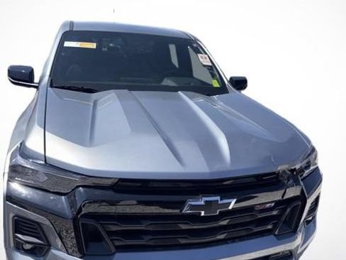 Used 2023 Chevrolet Colorado Z71 w/ Z71 Convenience Package 2 AWD/4WD image 2