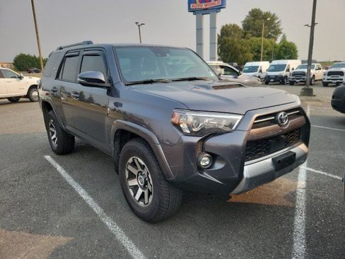 Used 2023 Toyota 4Runner TRD Off-Road Premium w/ Off Road Premium Plus Package AWD/4WD image 2