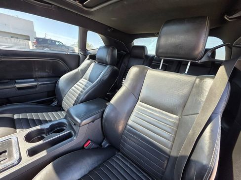 Used 2009 Dodge Challenger R/T image 12