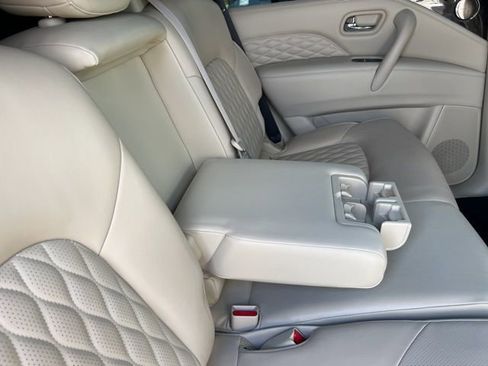 Used 2022 INFINITI QX80 Sensory w/ Cargo Package image 38