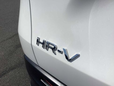 Used 2025 Honda HR-V Sport image 6