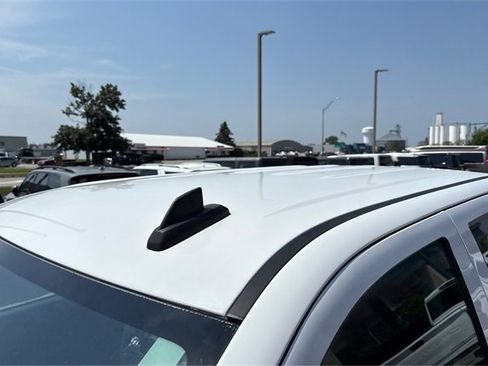 Used 2018 Chevrolet Silverado 1500 LT w/ All Star Edition image 12