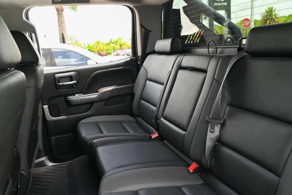 Used 2017 GMC Sierra 1500 SLT w/ All Terrain X Package AWD/4WD image 9