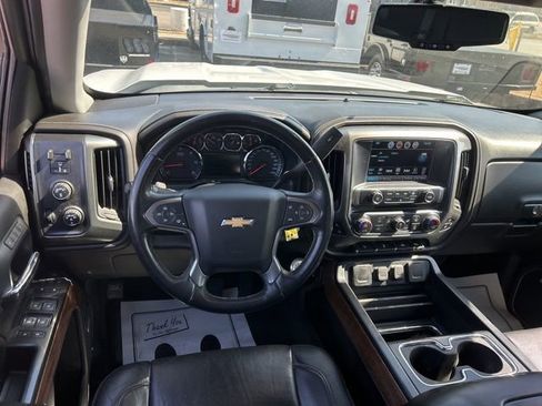 Used 2018 Chevrolet Silverado 1500 LTZ w/ Sport Package image 27