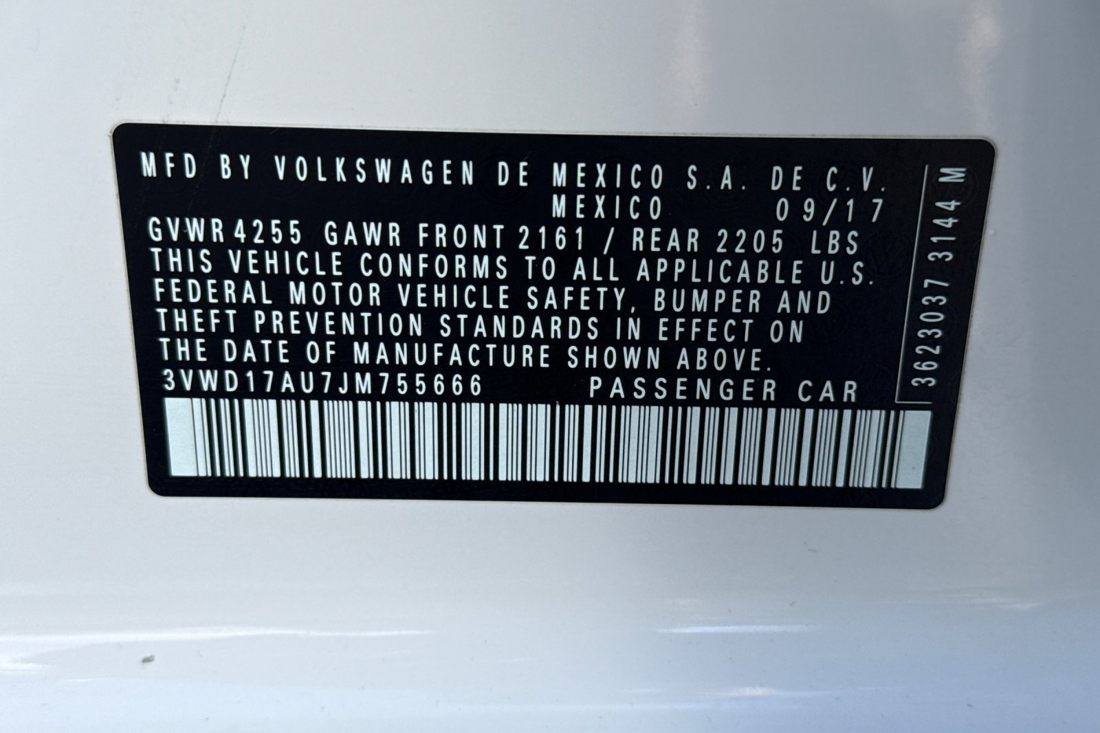 Used 2018 Volkswagen Golf S FWD image 32