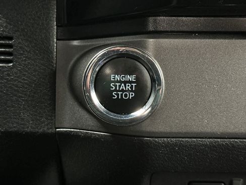 Used 2018 Toyota Tacoma TRD Sport image 23