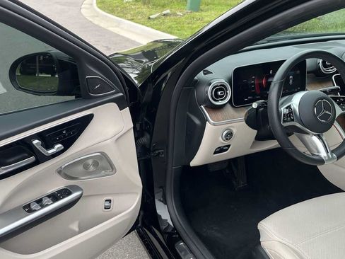 Certified 2023 Mercedes-Benz C 300 4MATIC Sedan image 15