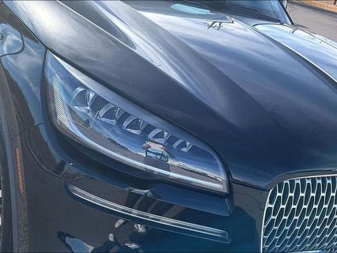 Used 2020 Lincoln Aviator Reserve w/ Elements Package Plus image 30