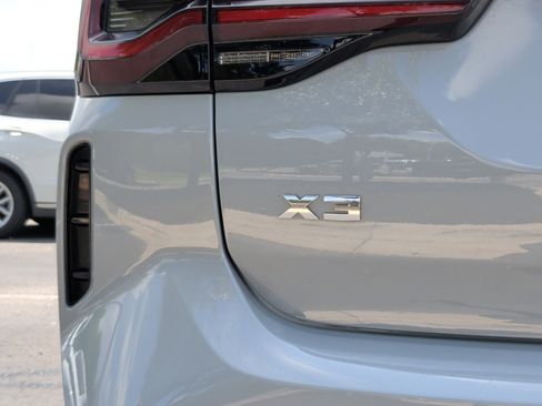 Used 2022 BMW X3 M40i AWD/4WD image 12
