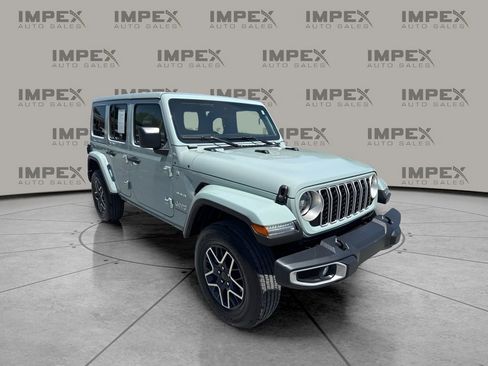 Used 2024 Jeep Wrangler Unlimited Sahara w/ Safety Group AWD/4WD image 7