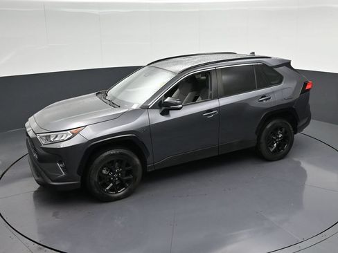 Used 2021 Toyota RAV4 XLE FWD image 26