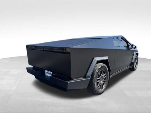 Used 2025 Tesla Cybertruck AWD Crew Cab image 10