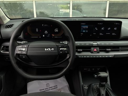 Used 2025 Kia K4 FWD image 13