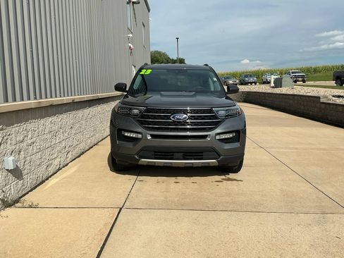 Used 2023 Ford Explorer XLT w/ Equipment Group 202A AWD/4WD image 5