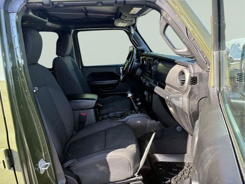 Used 2022 Jeep Wrangler Unlimited Sport AWD/4WD image 11