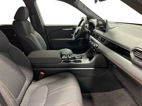 New 2026 Honda Pilot Sport image 25