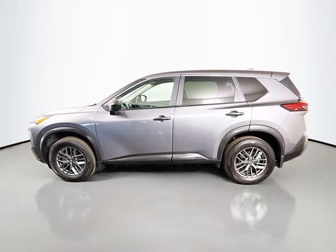 Used 2023 Nissan Rogue S image 6