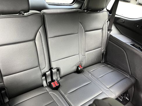 Used 2024 GMC Yukon Denali AWD/4WD image 24