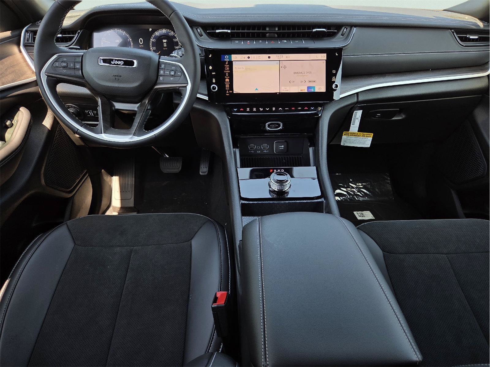 New 2027 Jeep Grand Cherokee Altitude RWD image 5