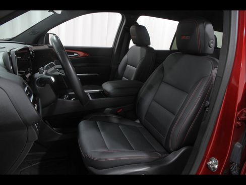 Used 2024 Chevrolet Traverse Z71 w/ Enhanced Driving Package AWD/4WD image 5