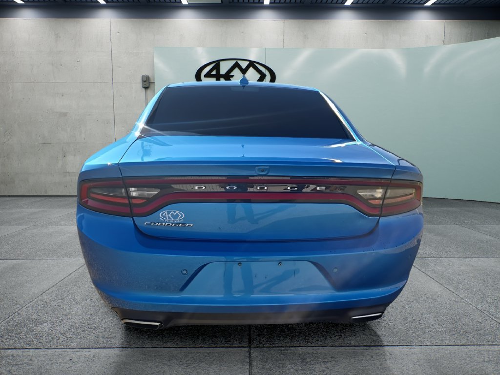Used 2023 Dodge Charger SXT RWD image 4
