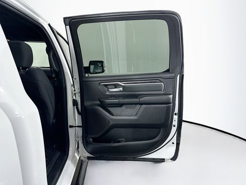 Used 2022 RAM 1500 Big Horn AWD/4WD image 29