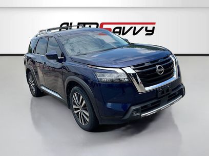 Used 2022 Nissan Pathfinder Platinum w/ Cargo Package