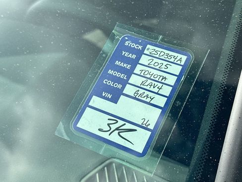 Used 2025 Toyota RAV4 XSE image 27