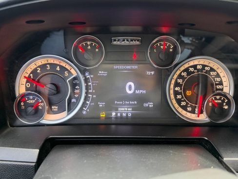 Used 2014 RAM 2500 Laramie AWD/4WD image 16