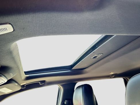 Used 2020 Jeep Grand Cherokee Limited image 22