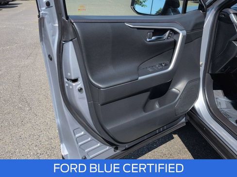Used 2021 Toyota RAV4 XSE w/ Premium Package AWD/4WD image 9