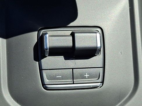 Used 2024 GMC Sierra 1500 AT4 w/ Technology Package AWD/4WD image 25