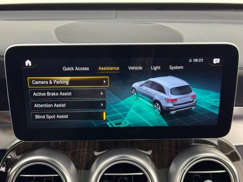 Used 2020 Mercedes-Benz GLC 300 GLC 300 w/ AMG Line image 29