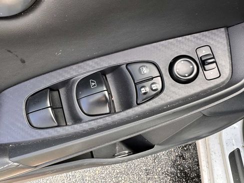 Used 2023 Nissan Sentra SV w/ All-Weather Package FWD image 9