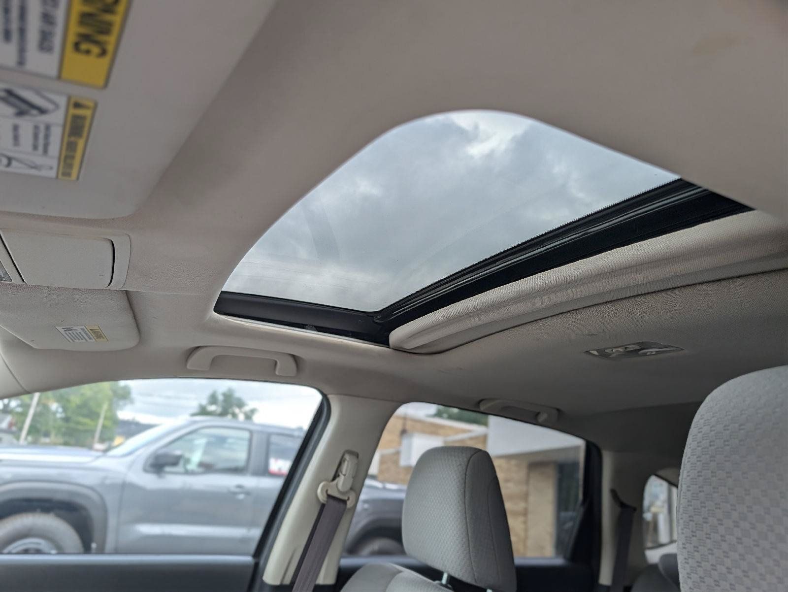 Used 2015 Honda CR-V EX image 18