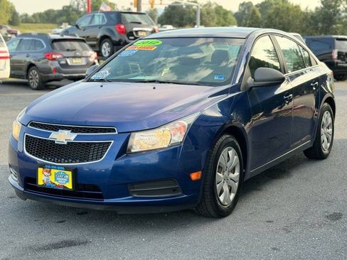 Used 2012 Chevrolet Cruze LS w/ Connectivity Package FWD image 2