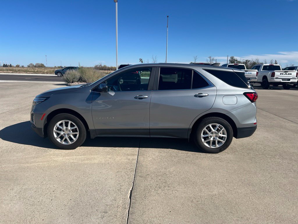 Used 2023 Chevrolet Equinox LT w/ LPO, Floor Liner Package AWD/4WD image 2
