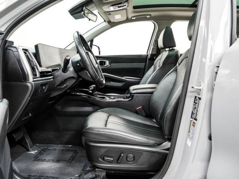 Used 2024 Kia Sorento S w/ Panoramic Sunroof Package FWD image 16