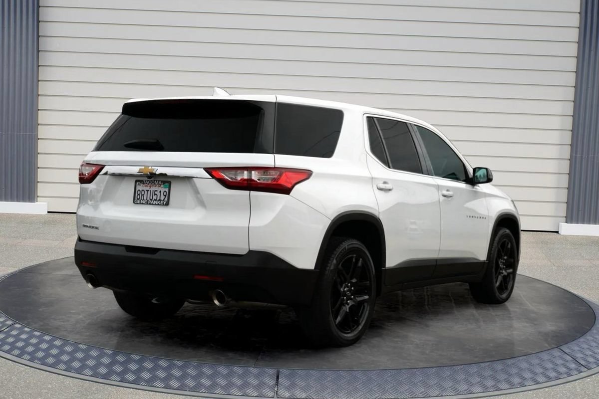 Used 2020 Chevrolet Traverse LS FWD image 7