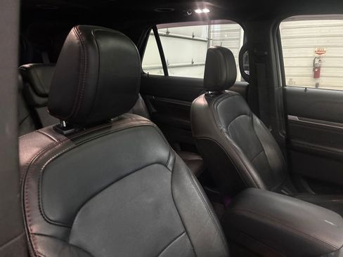 Used 2019 Ford Explorer Sport w/ Equipment Group 401A AWD/4WD image 29