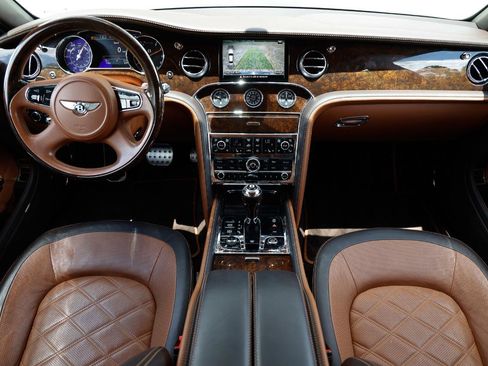 Used 2016 Bentley Mulsanne Speed RWD image 2