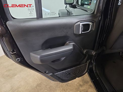 Used 2023 Jeep Wrangler Sport image 24