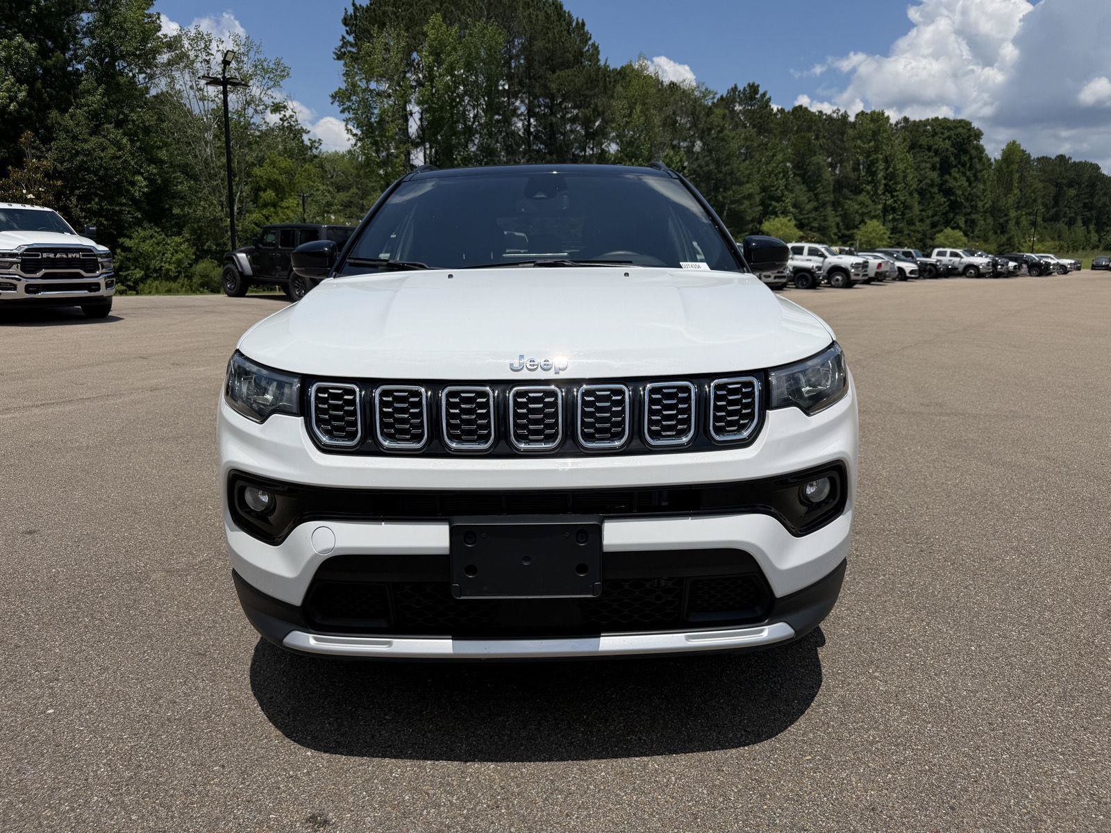 Certified 2025 Jeep Compass Limited AWD/4WD image 2