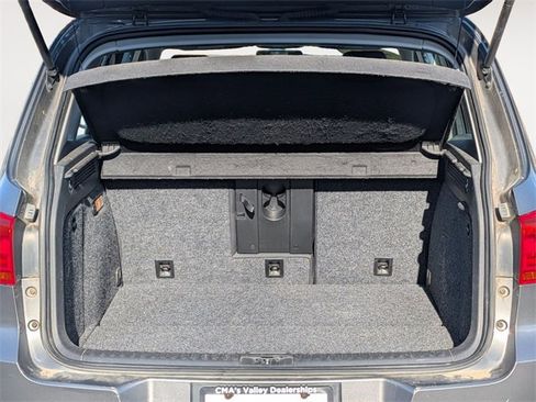 Used 2014 Volkswagen Tiguan S image 25