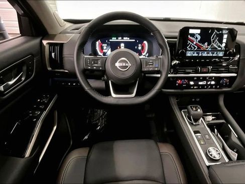 New 2025 Nissan Pathfinder Platinum w/ Cargo Package image 20