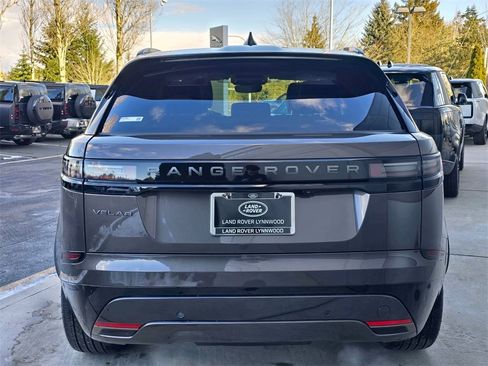 New 2025 Land Rover Range Rover Velar Dynamic SE image 6